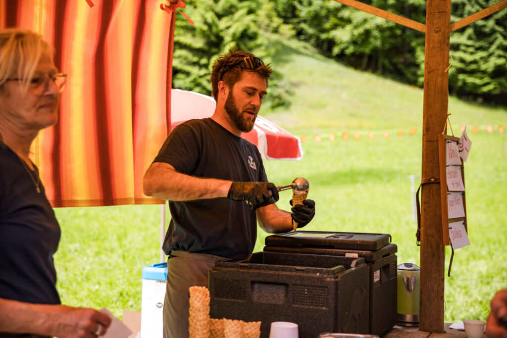 kraeuterfestival-2024-einhorn-glace.jpg