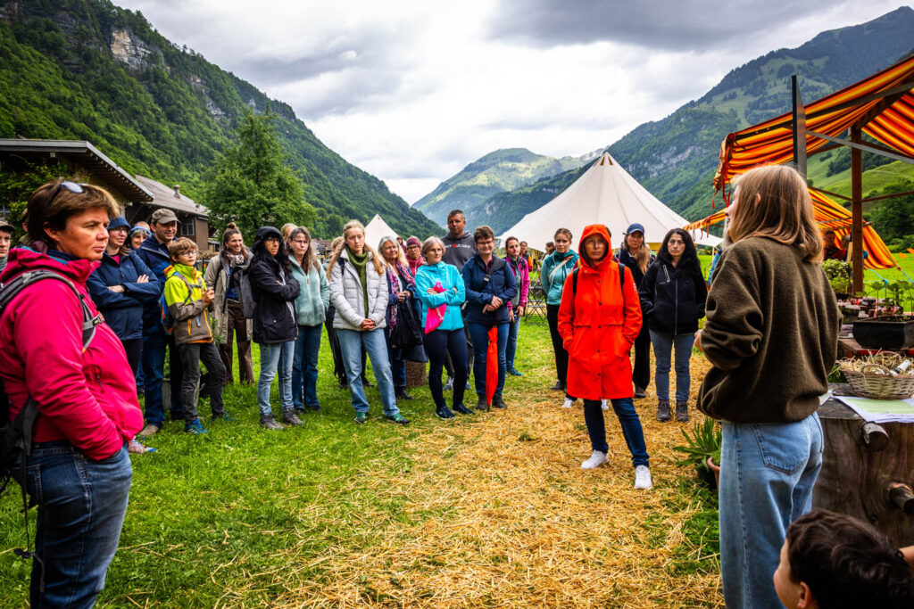 kraeuterfestival-2025-gartenfuehrung.jpg